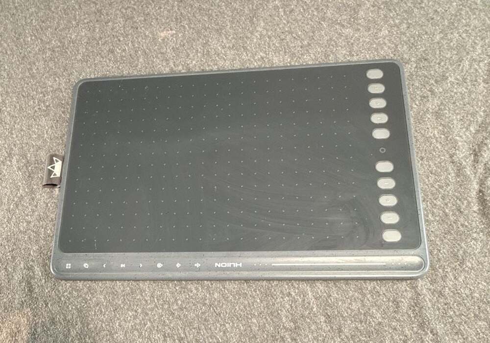 Huion Inspiroy HS611 Graphics Drawing Tablet - Space Grey (no cords or stylus)